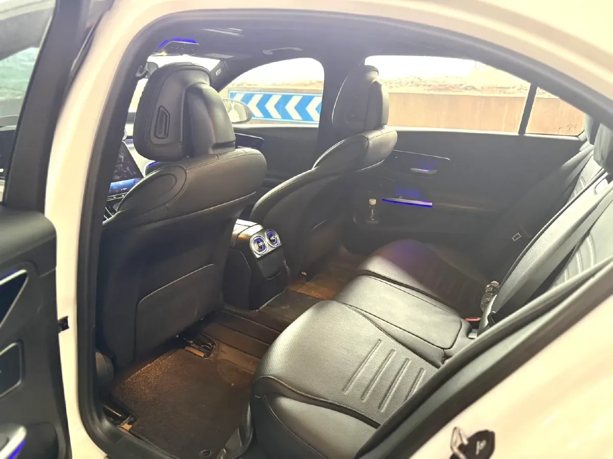 2023 Mercedes-Benz C Class 1.5T 204HP L4 9AT,autocango,china used car exporter,china ev exporter,chinese used car exporter,chinese used ev exporter