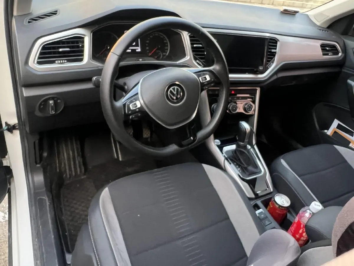 2022 Volkswagen T-Roc 1.4T 150HP L4 7DCT,autocango,china used car exporter,china ev exporter,chinese used car exporter,chinese used ev exporter
