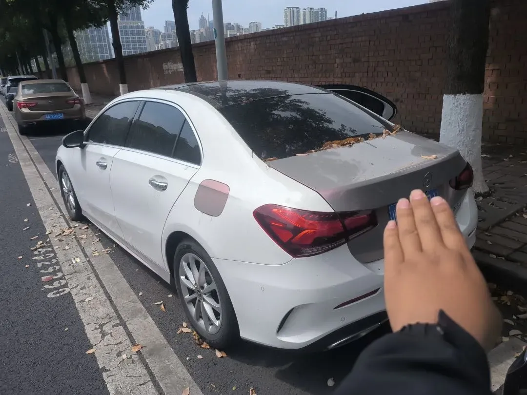 2022 Mercedes-Benz A Class 1.3T 163HP L4 7DCT,autocango,china used car exporter,china ev exporter,chinese used car exporter,chinese used ev exporter