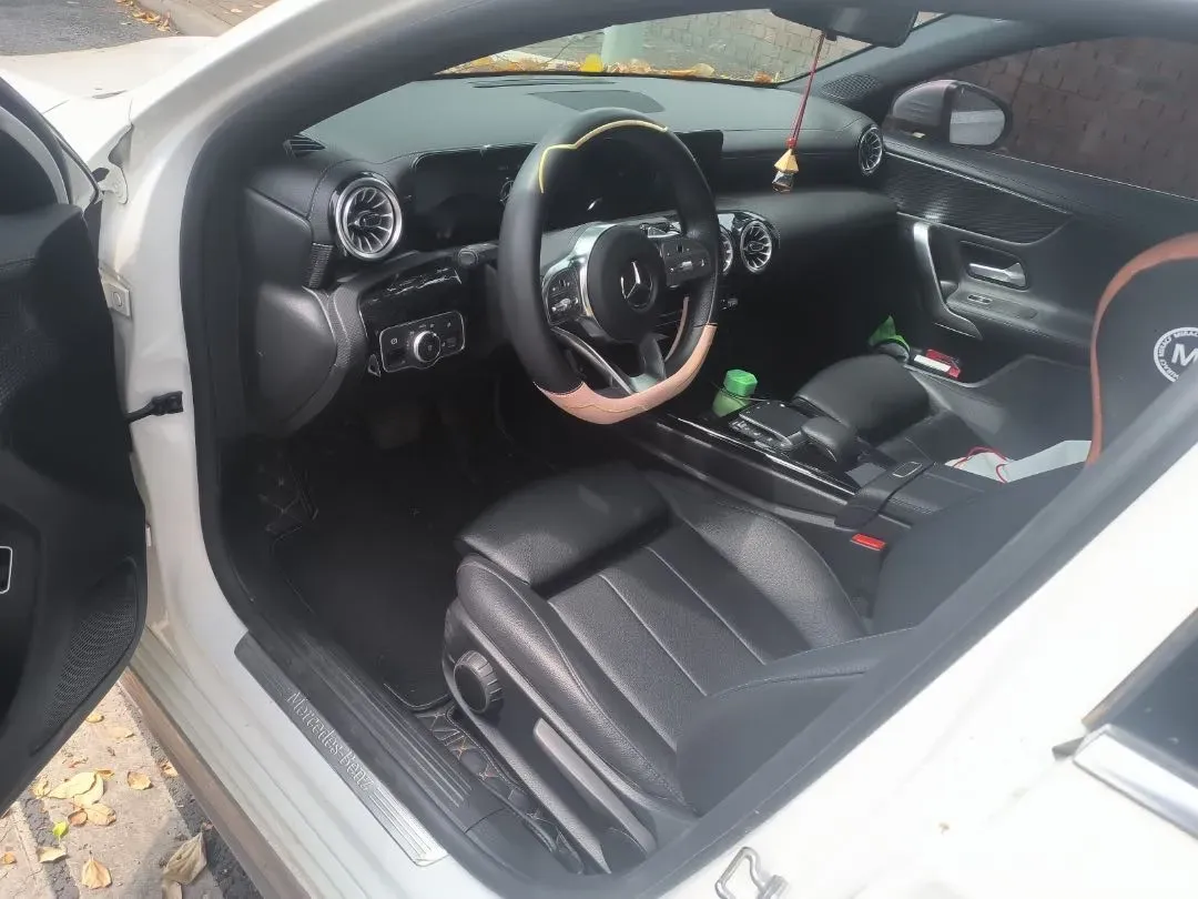 2022 Mercedes-Benz A Class 1.3T 163HP L4 7DCT,autocango,china used car exporter,china ev exporter,chinese used car exporter,chinese used ev exporter