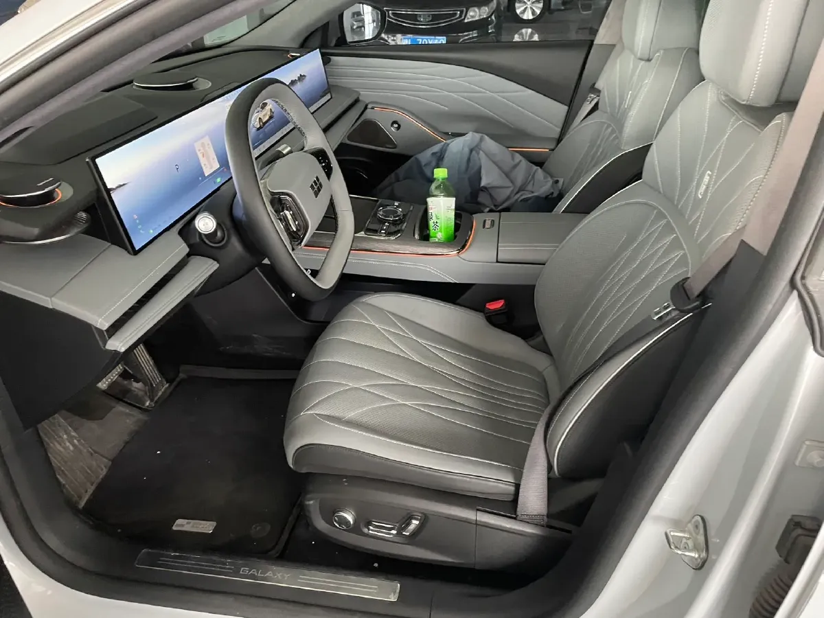 2025 MAXUS InterstellarX 2.5T 224HP L4 8AT,autocango,china used car exporter,china ev exporter,chinese used car exporter,chinese used ev exporter