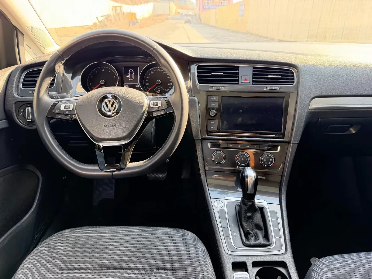 2019 Volkswagen Golf 1.4T 150HP L4 7DCT,autocango,china used car exporter,china ev exporter,chinese used car exporter,chinese used ev exporter