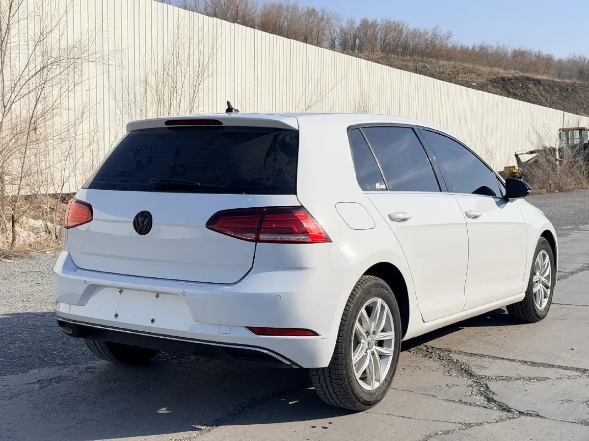 2019 Volkswagen Golf 1.4T 150HP L4 7DCT,autocango,china used car exporter,china ev exporter,chinese used car exporter,chinese used ev exporter