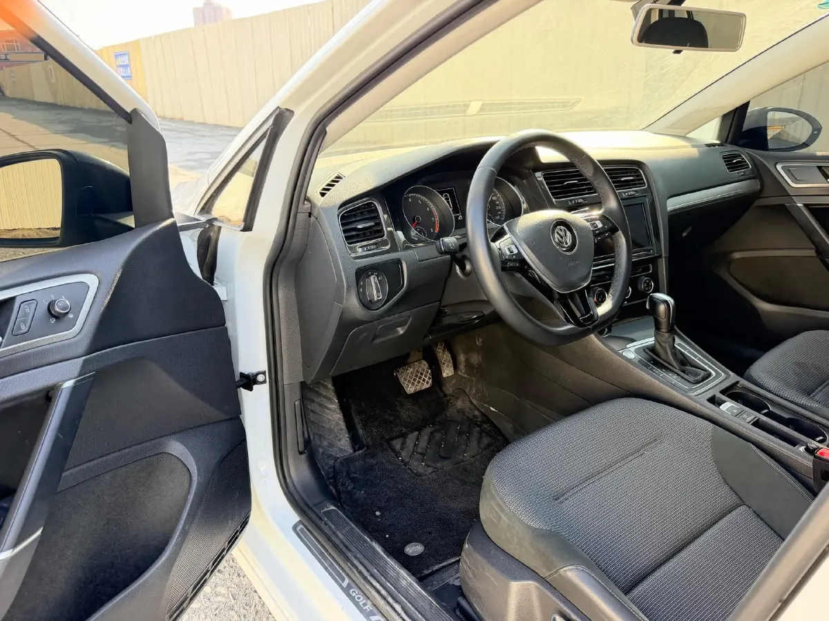 2019 Volkswagen Golf 1.4T 150HP L4 7DCT,autocango,china used car exporter,china ev exporter,chinese used car exporter,chinese used ev exporter