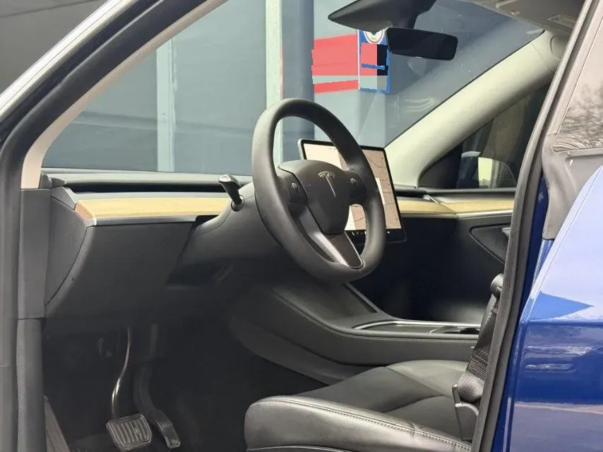 2022 BMW 3 Series 2.0T 184HP L4 8AT,autocango,china used car exporter,china ev exporter,chinese used car exporter,chinese used ev exporter