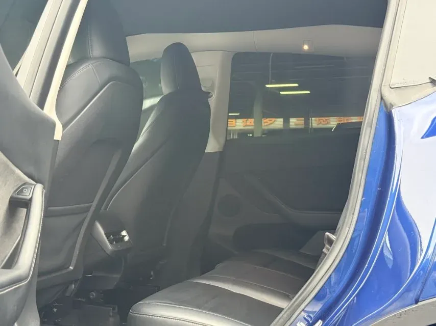 2022 BMW 3 Series 2.0T 184HP L4 8AT,autocango,china used car exporter,china ev exporter,chinese used car exporter,chinese used ev exporter