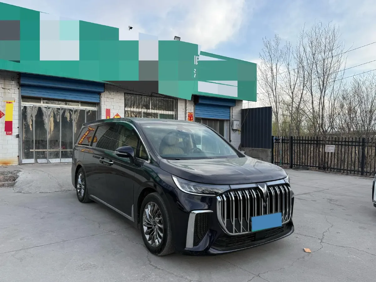 2022 Voyah Dream 1.5T 136HP L4 PHEV 25.57KWH,autocango,china used car exporter,china ev exporter,chinese used car exporter,chinese used ev exporter