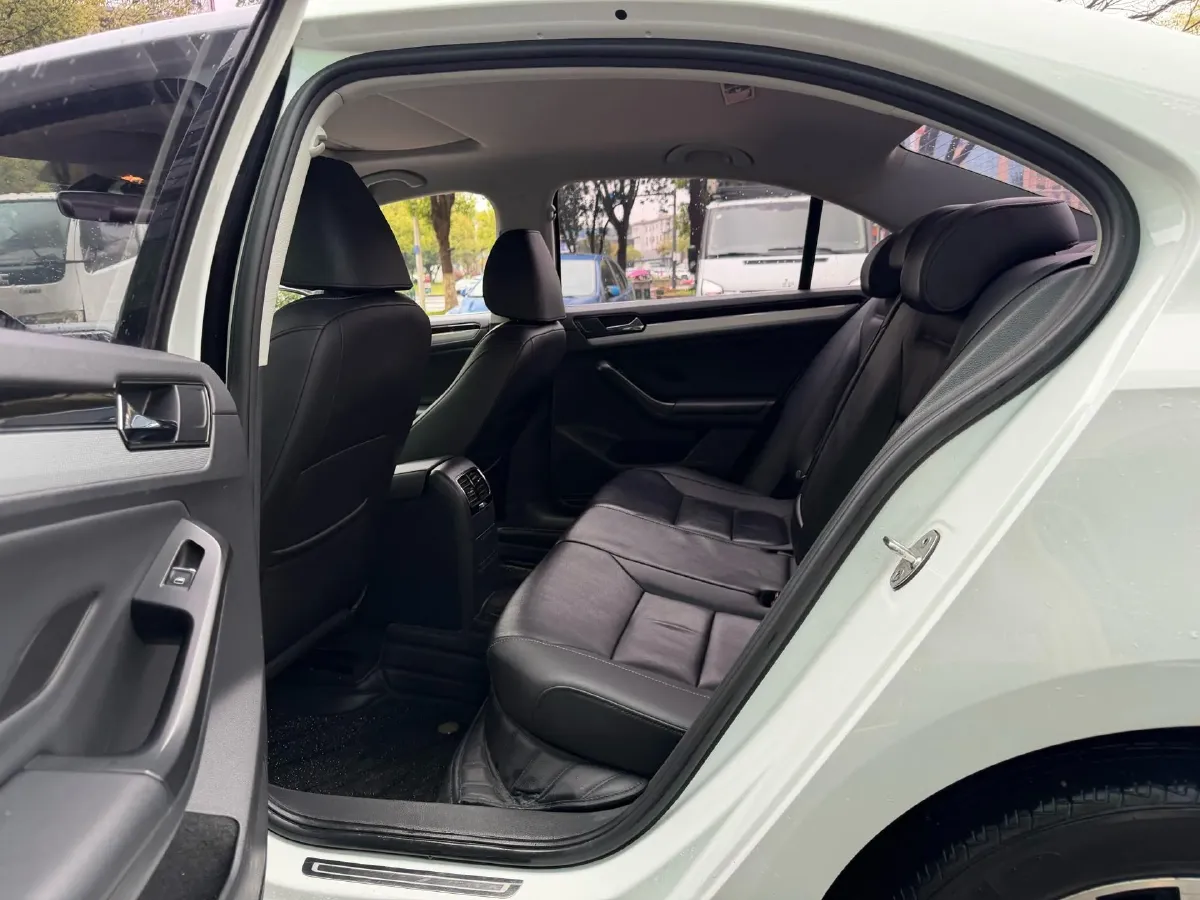 2017 Volkswagen Sagitar 1.6L 110HP L4 6AT,autocango,china used car exporter,china ev exporter,chinese used car exporter,chinese used ev exporter