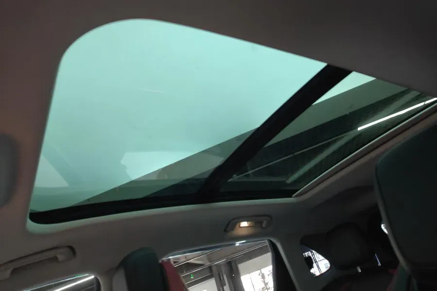 2024 HongQi HS3 1.5T 169HP L4 7DCT,autocango,china used car exporter,china ev exporter,chinese used car exporter,chinese used ev exporter