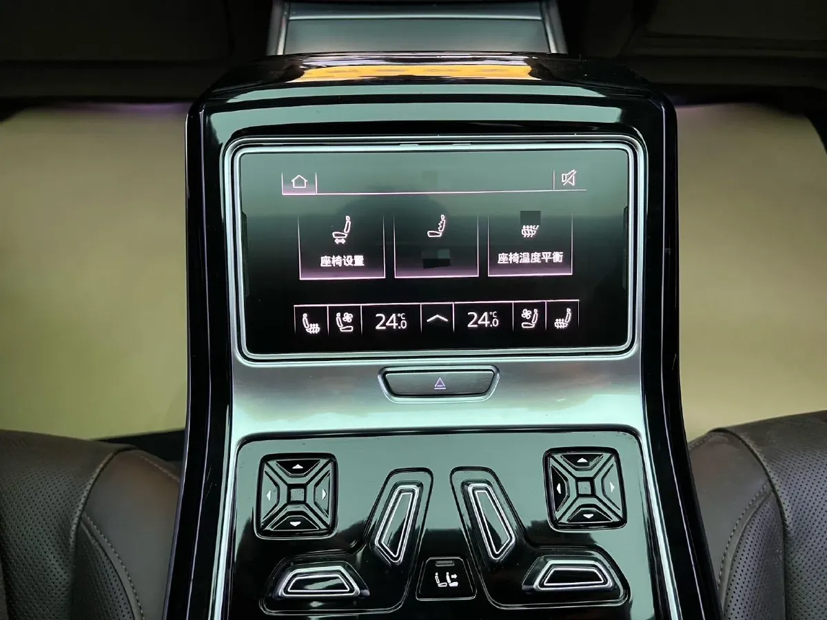 2021 Audi A8 3.0T 340HP V6 8AT,autocango,china used car exporter,china ev exporter,chinese used car exporter,chinese used ev exporter