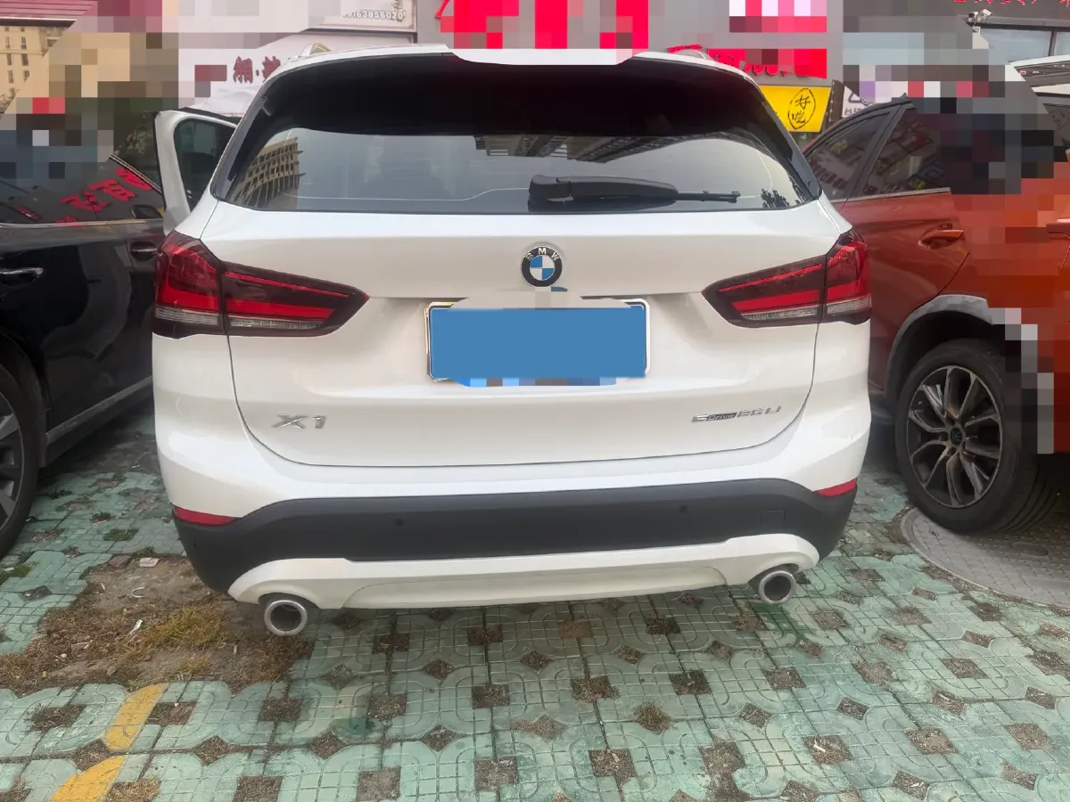 2022 BMW X1 2.0T 192HP L4 8AT,autocango,china used car exporter,china ev exporter,chinese used car exporter,chinese used ev exporter