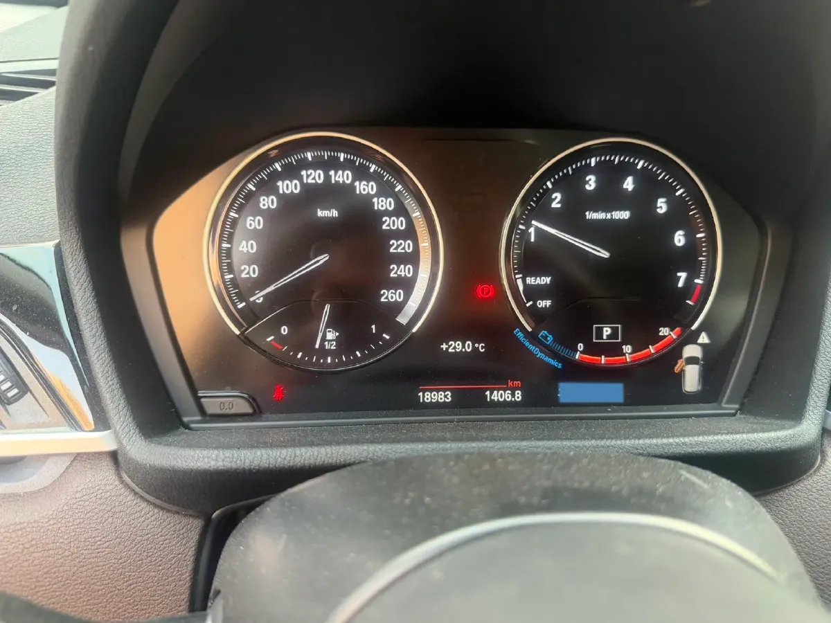 2022 BMW X1 2.0T 192HP L4 8AT,autocango,china used car exporter,china ev exporter,chinese used car exporter,chinese used ev exporter