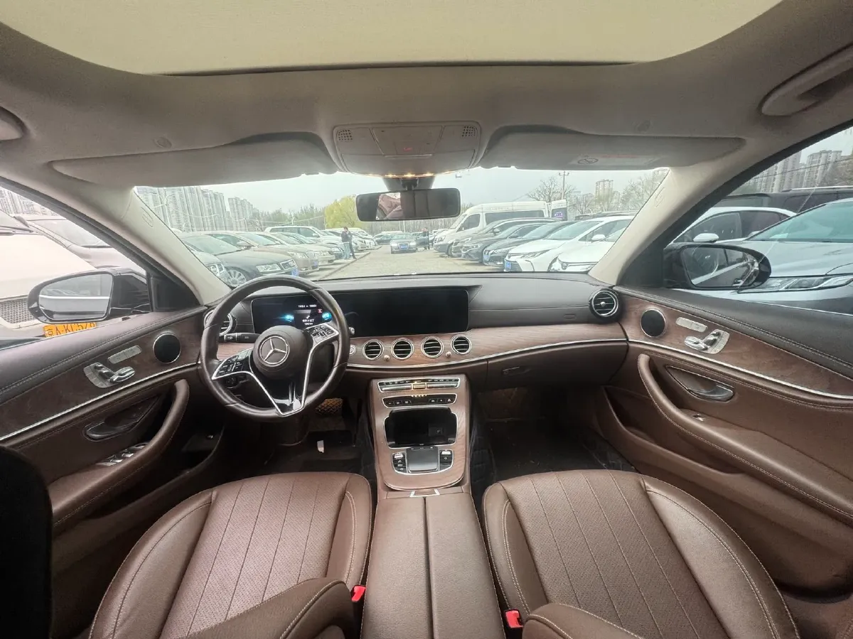 2022 Mercedes-Benz GLC Class 2.0T 258HP L4 9AT,autocango,china used car exporter,china ev exporter,chinese used car exporter,chinese used ev exporter