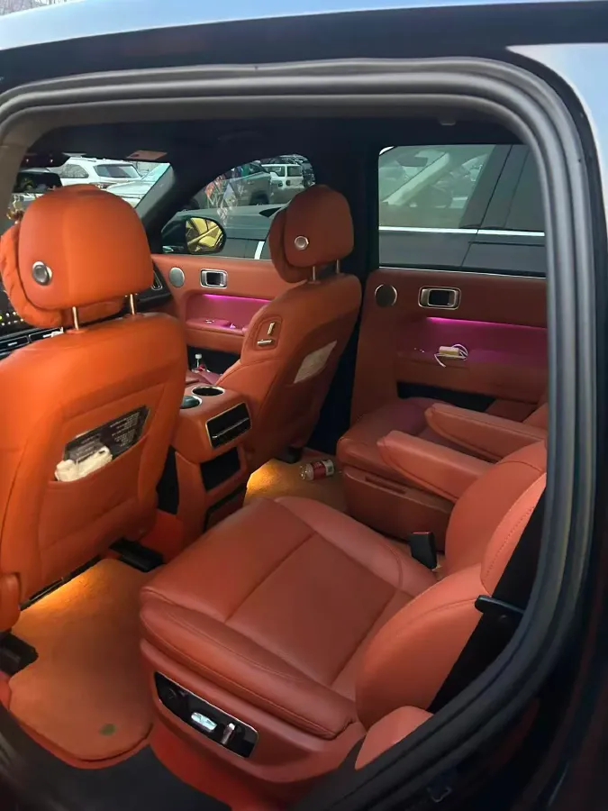 2023 Li L8 Range Extended 154HP REEV 40.9KWH,autocango,china used car exporter,china ev exporter,chinese used car exporter,chinese used ev exporter