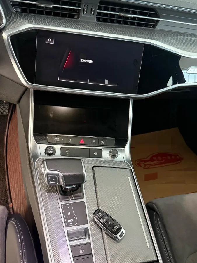 2021 Audi A6L 2.0T 190HP L4 7DCT,autocango,china used car exporter,china ev exporter,chinese used car exporter,chinese used ev exporter