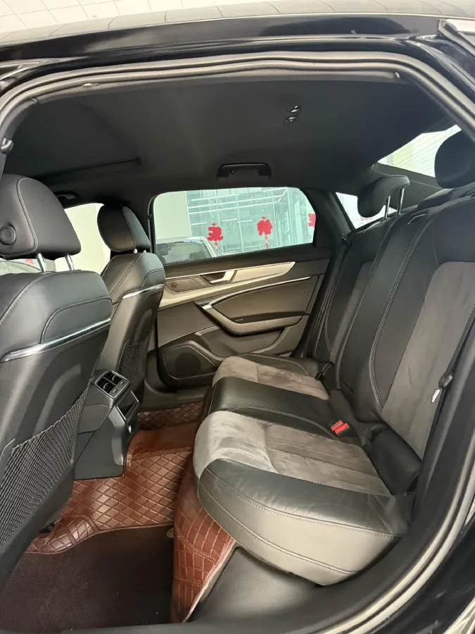 2021 Audi A6L 2.0T 190HP L4 7DCT,autocango,china used car exporter,china ev exporter,chinese used car exporter,chinese used ev exporter