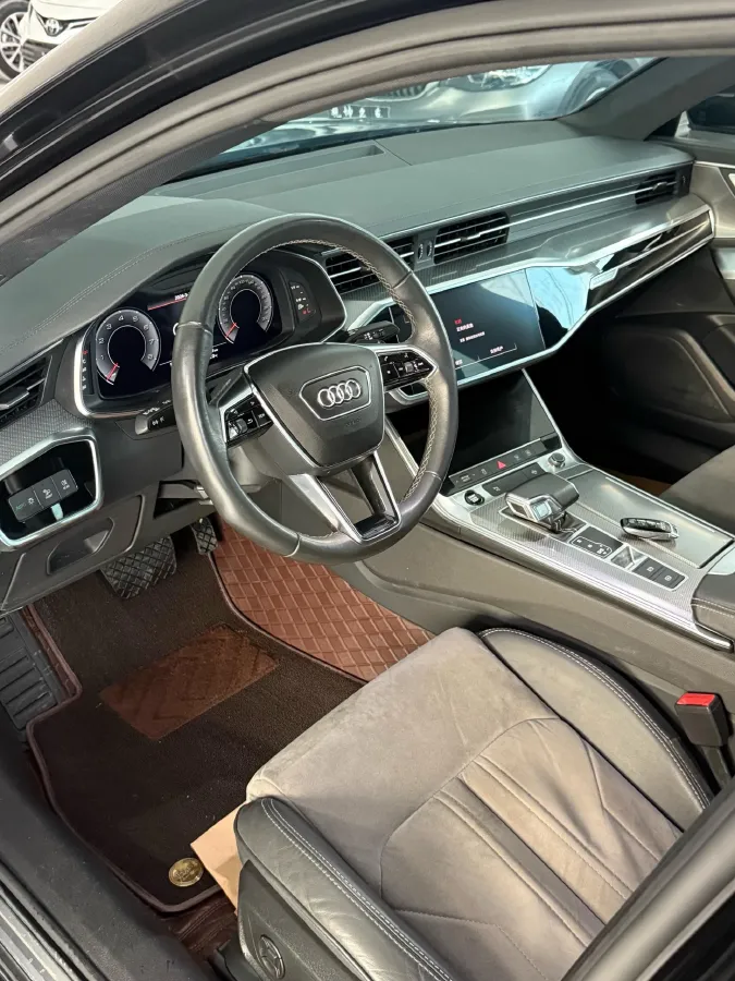 2021 Audi A6L 2.0T 190HP L4 7DCT,autocango,china used car exporter,china ev exporter,chinese used car exporter,chinese used ev exporter