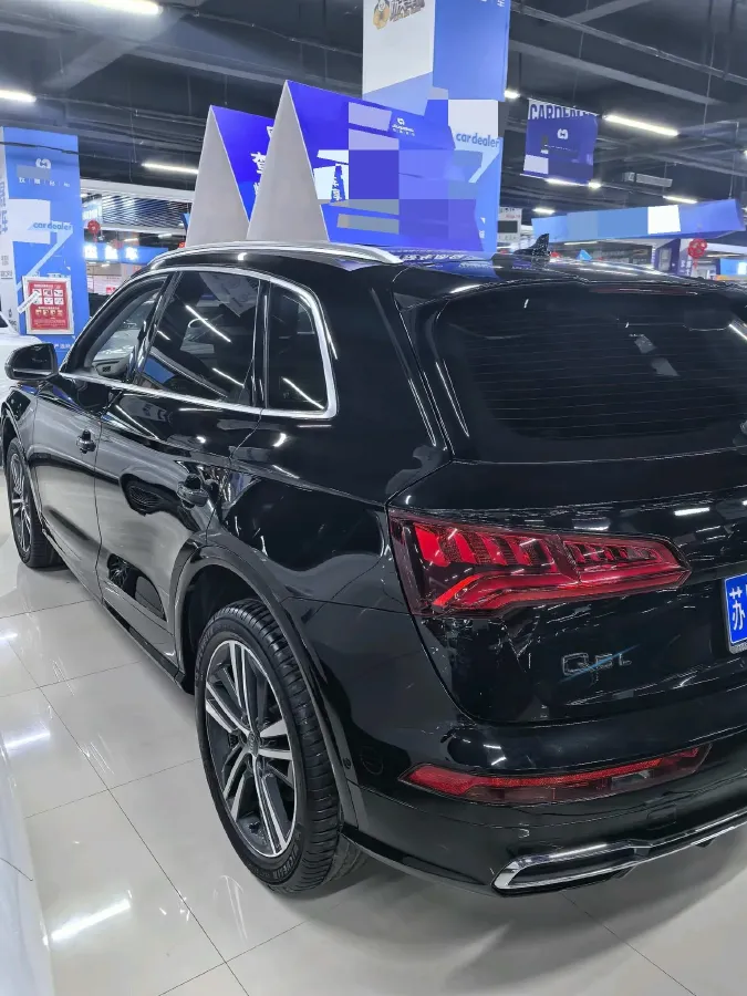 2020 Audi Q5L 2.0T 252HP L4 7DCT,autocango,china used car exporter,china ev exporter,chinese used car exporter,chinese used ev exporter