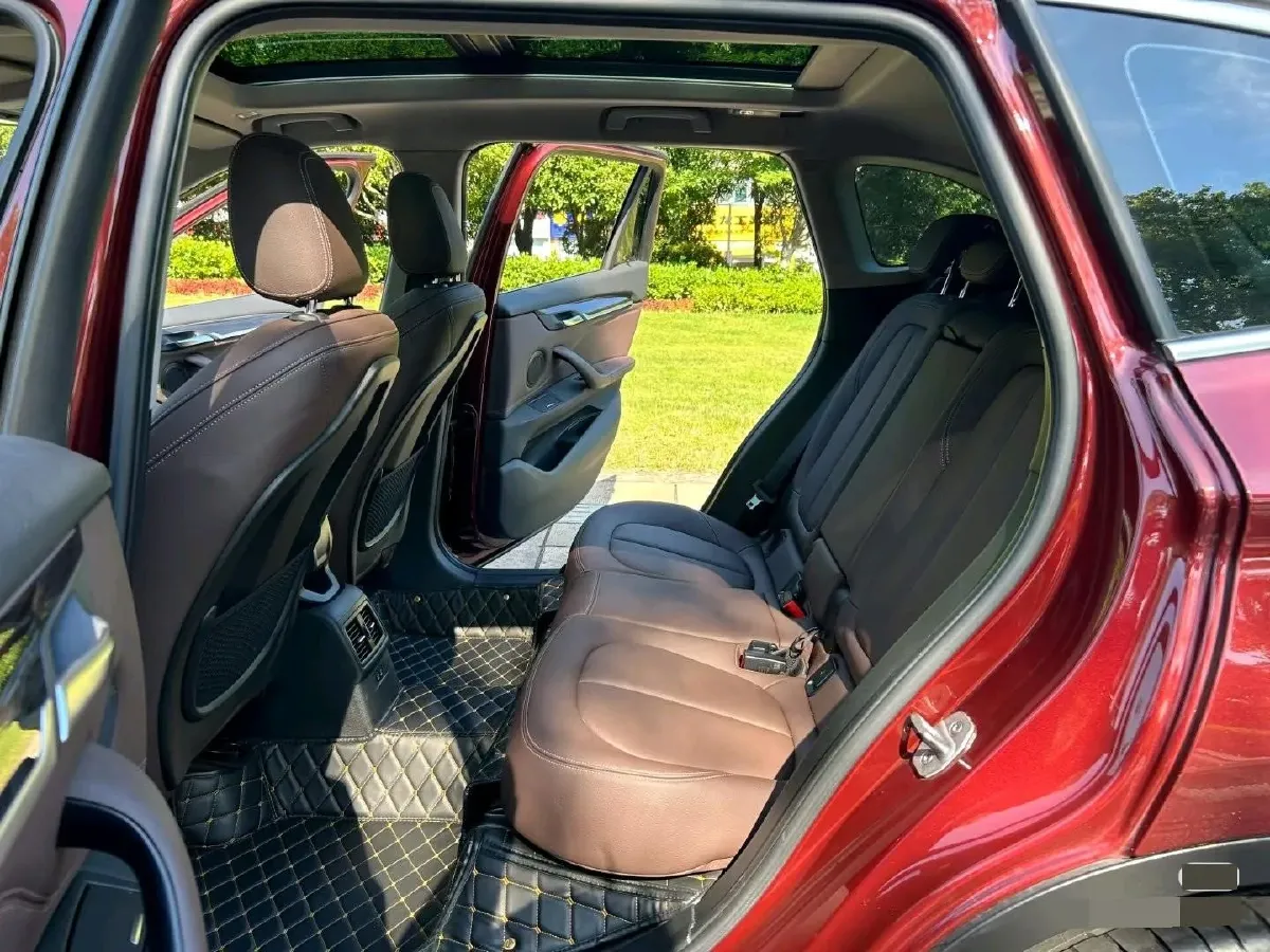 2020 BMW X1 2.0T 192HP L4 8AT,autocango,china used car exporter,china ev exporter,chinese used car exporter,chinese used ev exporter