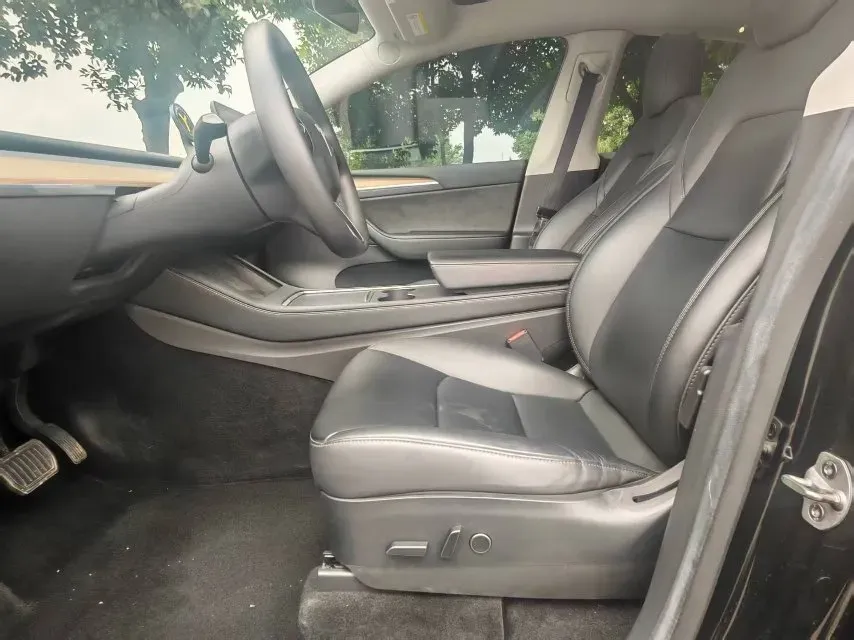 2022 Tesla Model Y BEV 60KWH,autocango,china used car exporter,china ev exporter,chinese used car exporter,chinese used ev exporter