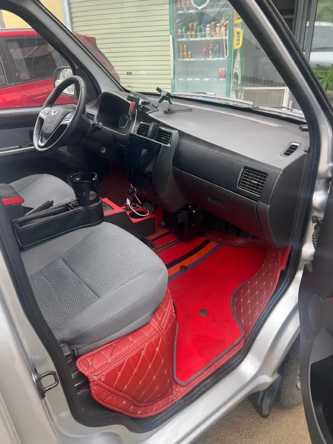 2022 WuLing RongGuang Mini Truck EV BEV 41.5KWH,autocango,china used car exporter,china ev exporter,chinese used car exporter,chinese used ev exporter