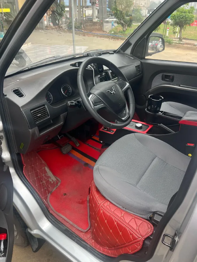 2022 WuLing RongGuang Mini Truck EV BEV 41.5KWH,autocango,china used car exporter,china ev exporter,chinese used car exporter,chinese used ev exporter