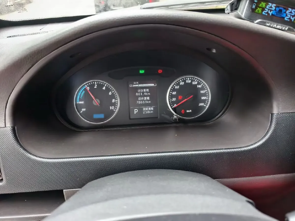 2022 WuLing RongGuang Mini Truck EV BEV 41.5KWH,autocango,china used car exporter,china ev exporter,chinese used car exporter,chinese used ev exporter