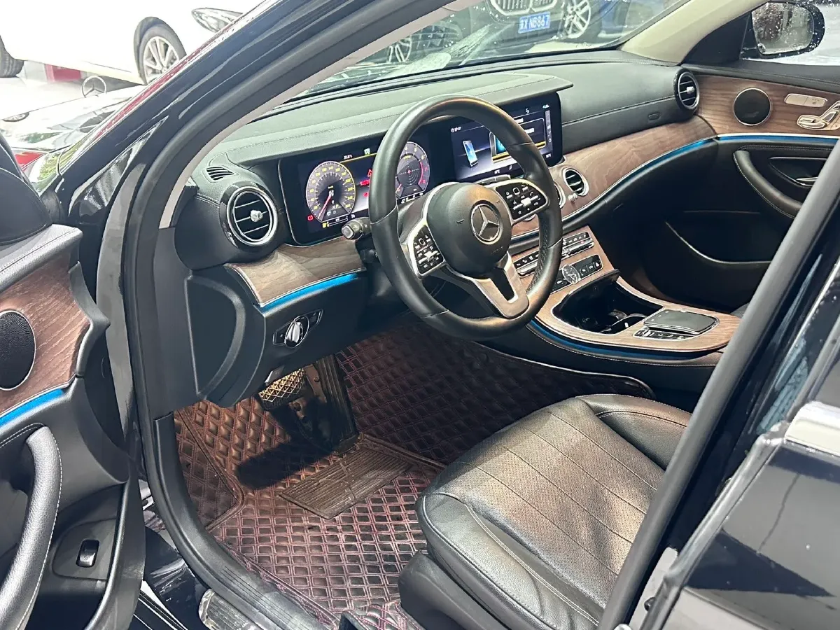 2020 Mercedes-Benz E Class 2.0T 258HP L4 9AT,autocango,china used car exporter,china ev exporter,chinese used car exporter,chinese used ev exporter