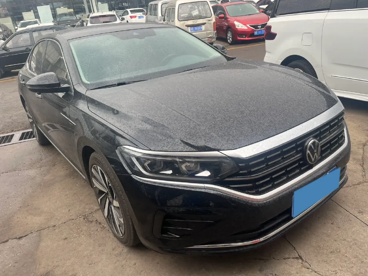 2023 Volkswagen Passat 2.0T 186HP L4 7DCT,autocango,china used car exporter,china ev exporter,chinese used car exporter,chinese used ev exporter