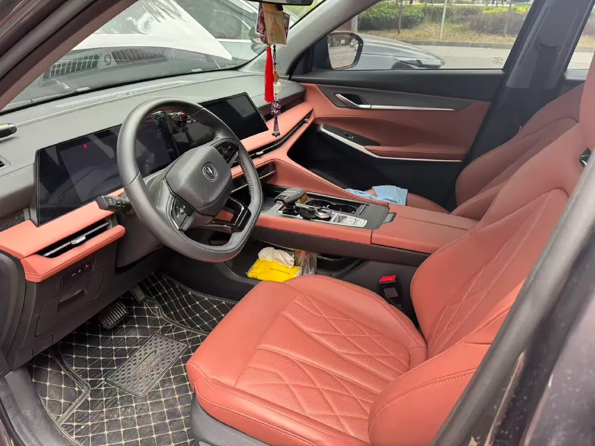 2024 ChangAn CS75 Plus 1.5T 188HP L4 8AT,autocango,china used car exporter,china ev exporter,chinese used car exporter,chinese used ev exporter