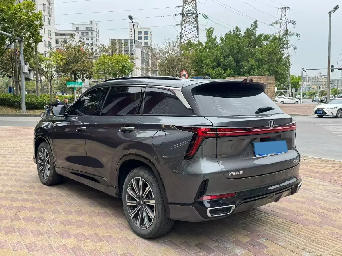 2024 ChangAn CS75 Plus 1.5T 188HP L4 8AT,autocango,china used car exporter,china ev exporter,chinese used car exporter,chinese used ev exporter