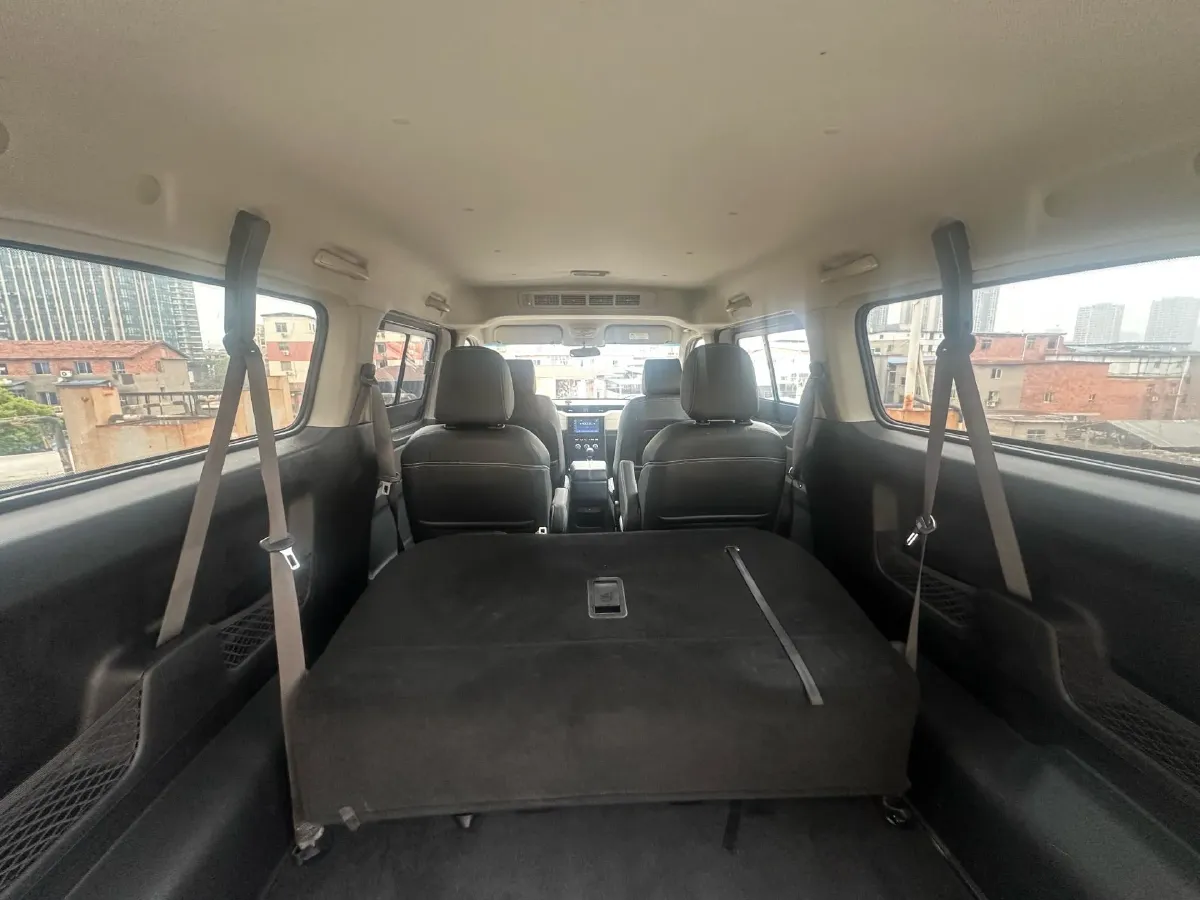 2021 WuLing ZhengChen 1.5T 147HP L4 6MT,autocango,china used car exporter,china ev exporter,chinese used car exporter,chinese used ev exporter