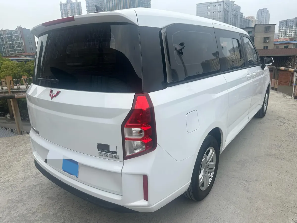 2021 WuLing ZhengChen 1.5T 147HP L4 6MT,autocango,china used car exporter,china ev exporter,chinese used car exporter,chinese used ev exporter