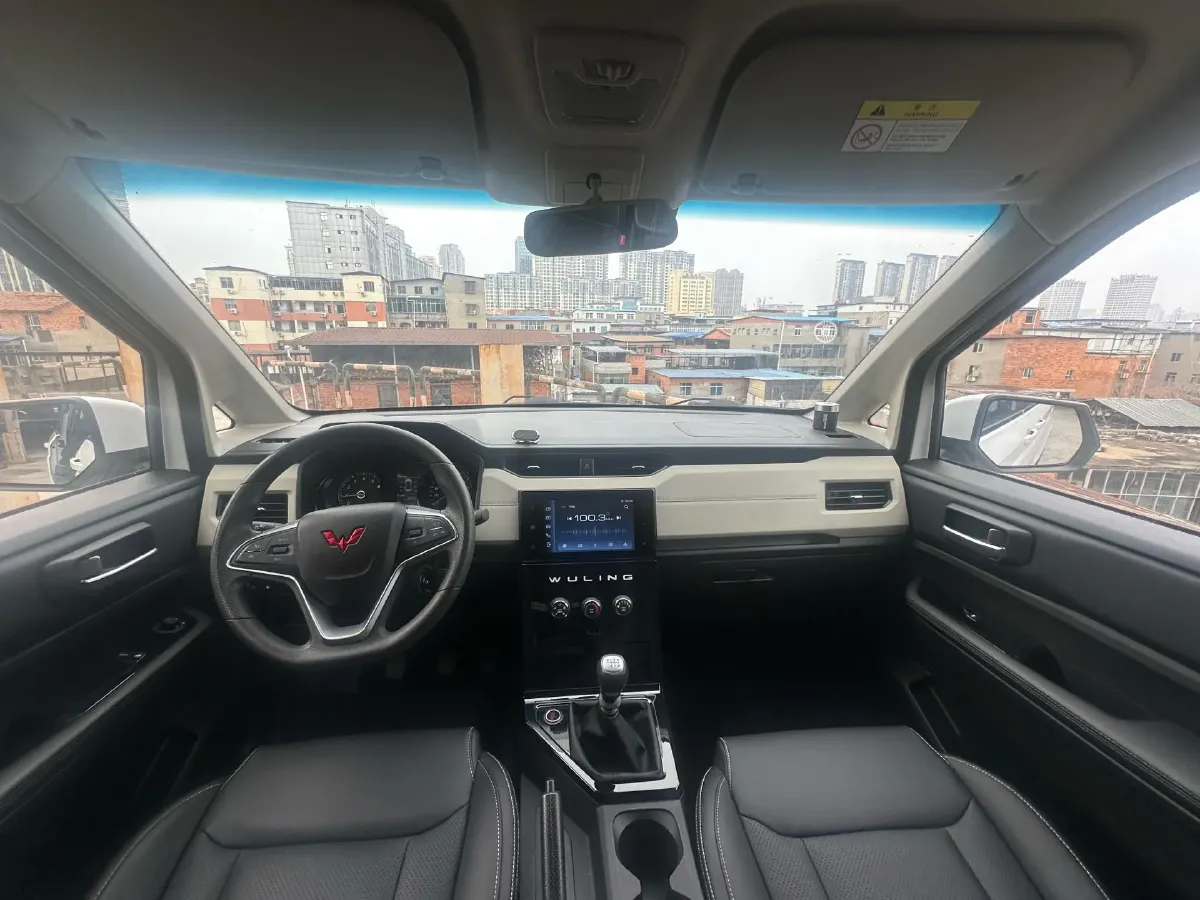 2021 WuLing ZhengChen 1.5T 147HP L4 6MT,autocango,china used car exporter,china ev exporter,chinese used car exporter,chinese used ev exporter