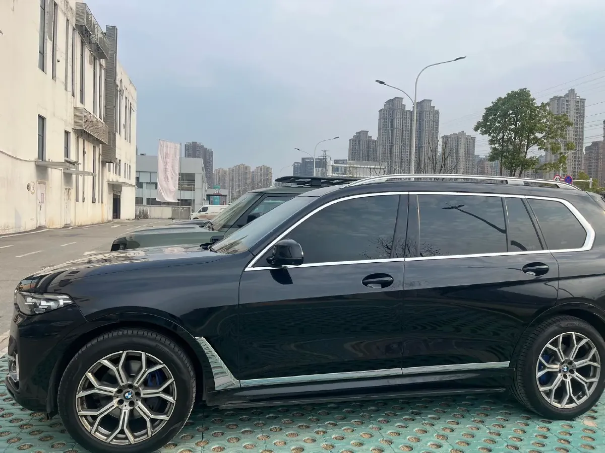 2021 BMW X7 3.0T 340HP L6 8AT,autocango,china used car exporter,china ev exporter,chinese used car exporter,chinese used ev exporter