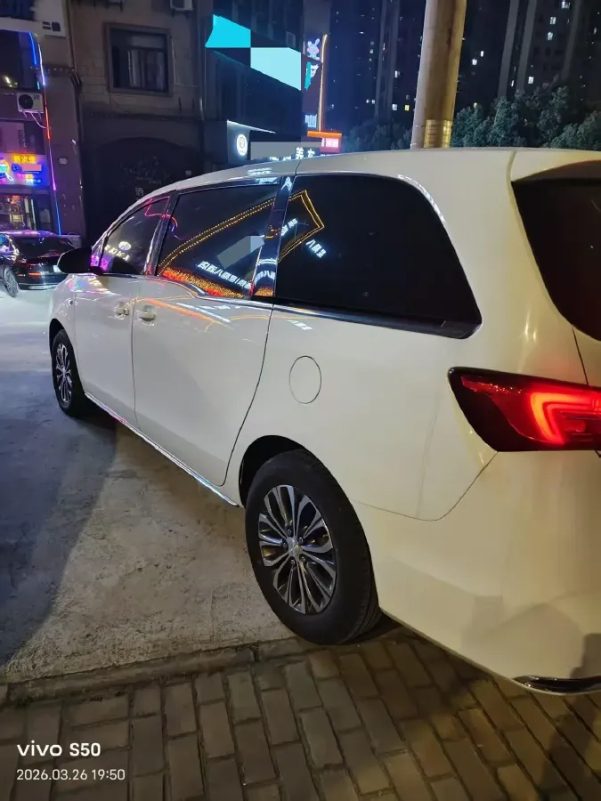 2023 Buick GL8 2.0T 237HP L4 9AT,autocango,china used car exporter,china ev exporter,chinese used car exporter,chinese used ev exporter