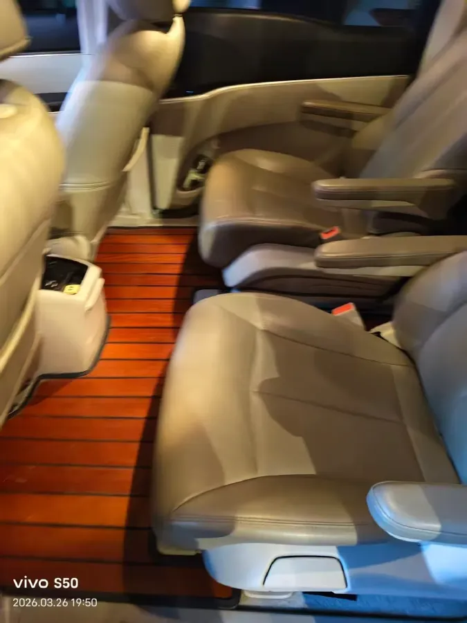 2023 Buick GL8 2.0T 237HP L4 9AT,autocango,china used car exporter,china ev exporter,chinese used car exporter,chinese used ev exporter