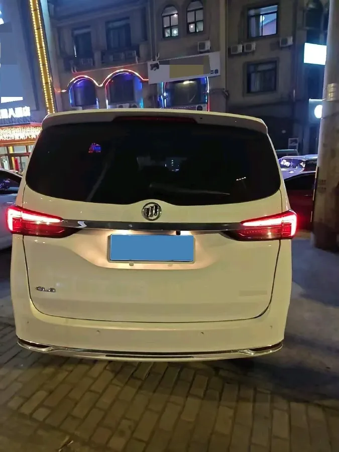 2023 Buick GL8 2.0T 237HP L4 9AT,autocango,china used car exporter,china ev exporter,chinese used car exporter,chinese used ev exporter