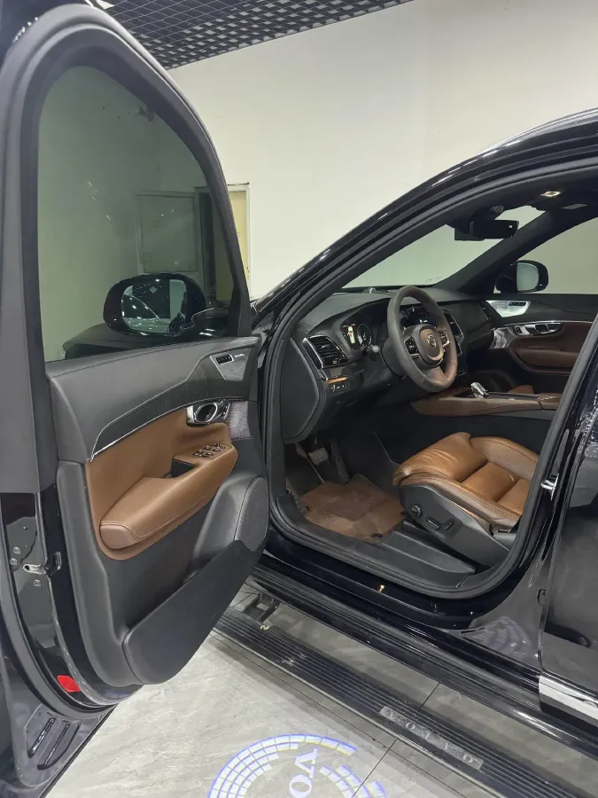 2021 Volvo XC90 PHEV 2.0T 303HP L4 8AT PHEV 11.6KWH,autocango,china used car exporter,china ev exporter,chinese used car exporter,chinese used ev exporter