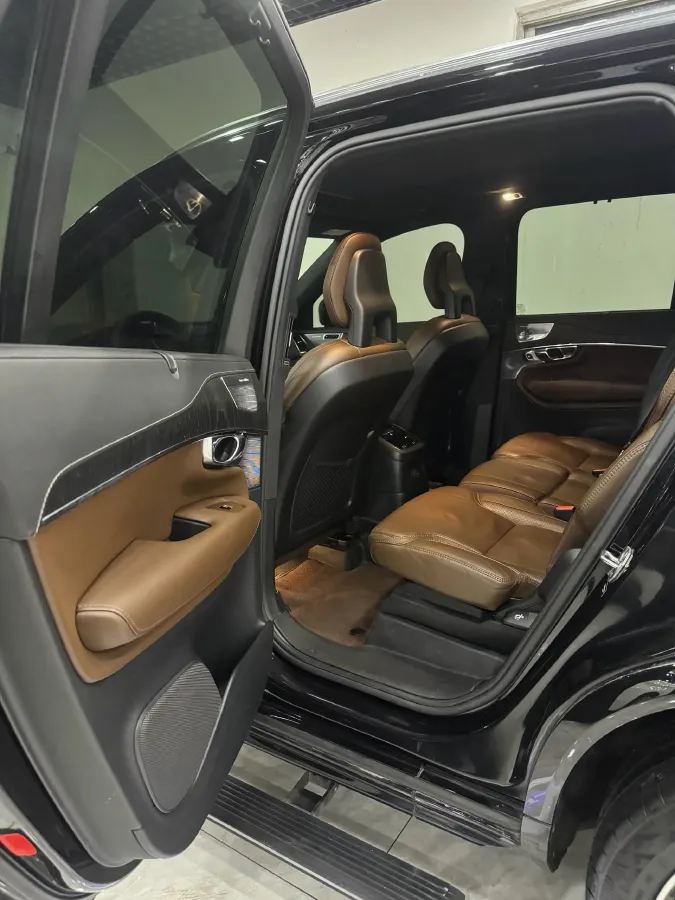 2021 Volvo XC90 PHEV 2.0T 303HP L4 8AT PHEV 11.6KWH,autocango,china used car exporter,china ev exporter,chinese used car exporter,chinese used ev exporter