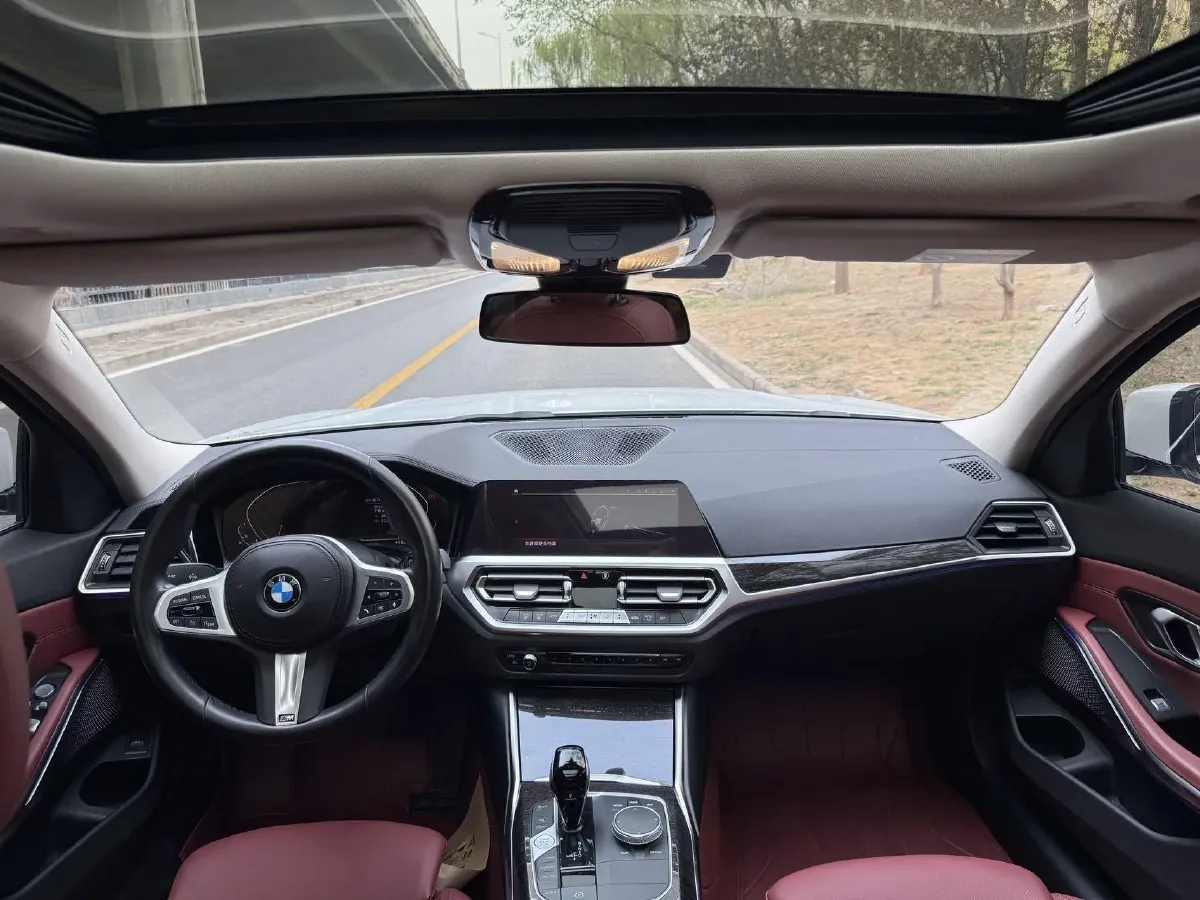 2022 BMW 3 Series 2.0T 184HP L4 8AT,autocango,china used car exporter,china ev exporter,chinese used car exporter,chinese used ev exporter