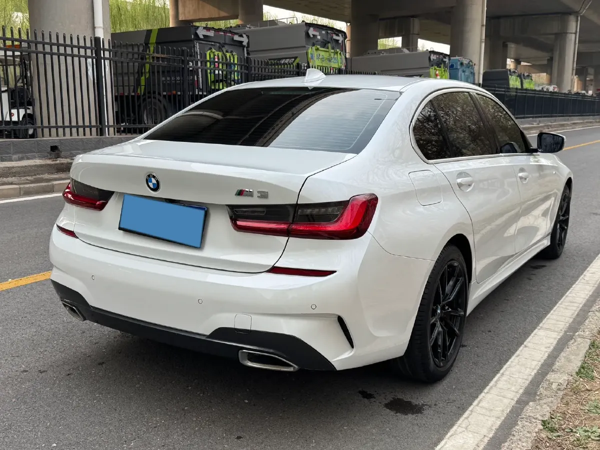 2022 BMW 3 Series 2.0T 184HP L4 8AT,autocango,china used car exporter,china ev exporter,chinese used car exporter,chinese used ev exporter
