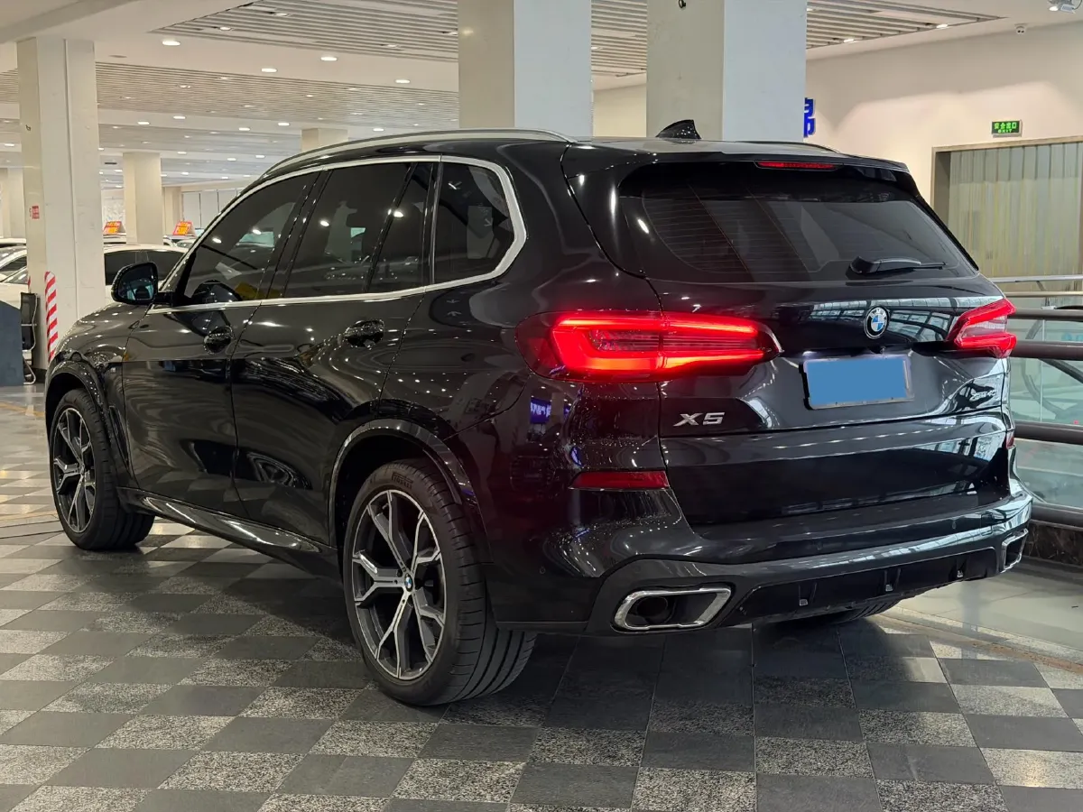 2021 BMW X5 3.0T 340HP L6 8AT,autocango,china used car exporter,china ev exporter,chinese used car exporter,chinese used ev exporter