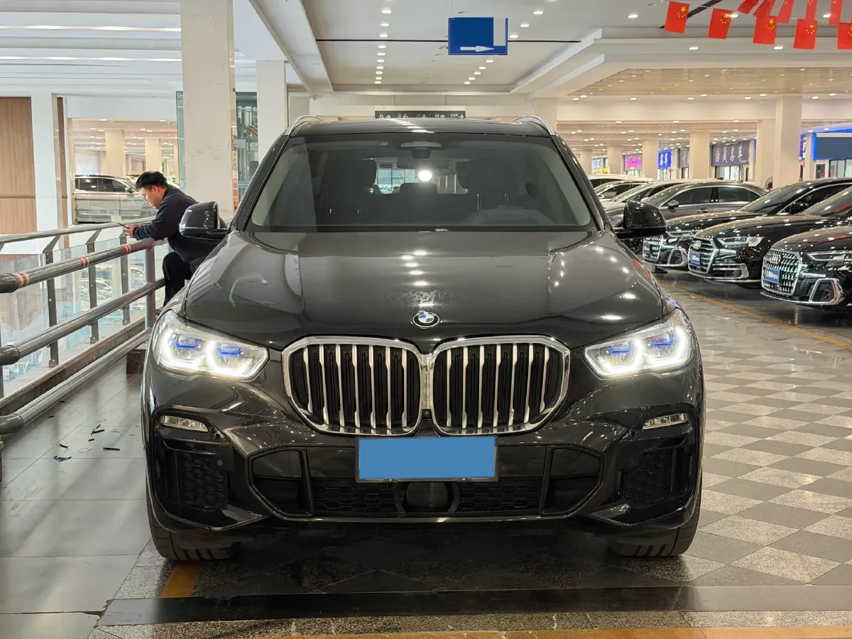 2021 BMW X5 3.0T 340HP L6 8AT,autocango,china used car exporter,china ev exporter,chinese used car exporter,chinese used ev exporter