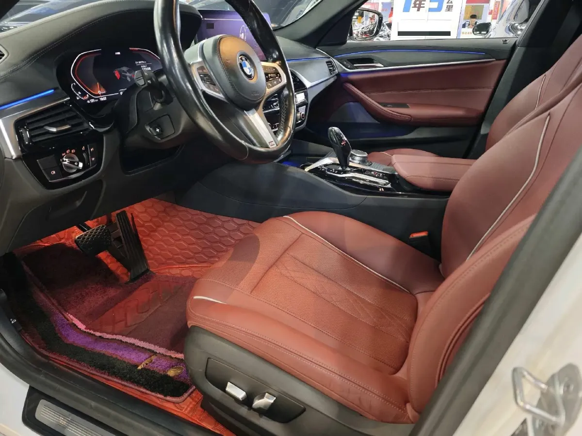 2021 BMW 5 Series 2.0T 252HP L4 8AT,autocango,china used car exporter,china ev exporter,chinese used car exporter,chinese used ev exporter