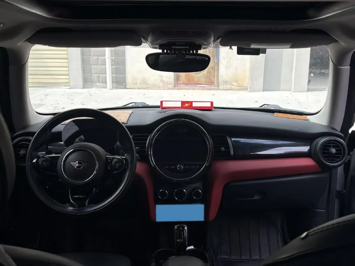 2021 MINI MINI 2.0T 192HP L4 7DCT,autocango,china used car exporter,china ev exporter,chinese used car exporter,chinese used ev exporter