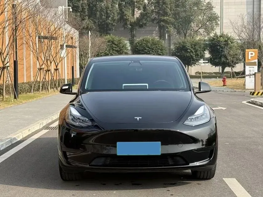 2022 Tesla Model Y BEV 60KWH,autocango,china used car exporter,china ev exporter,chinese used car exporter,chinese used ev exporter
