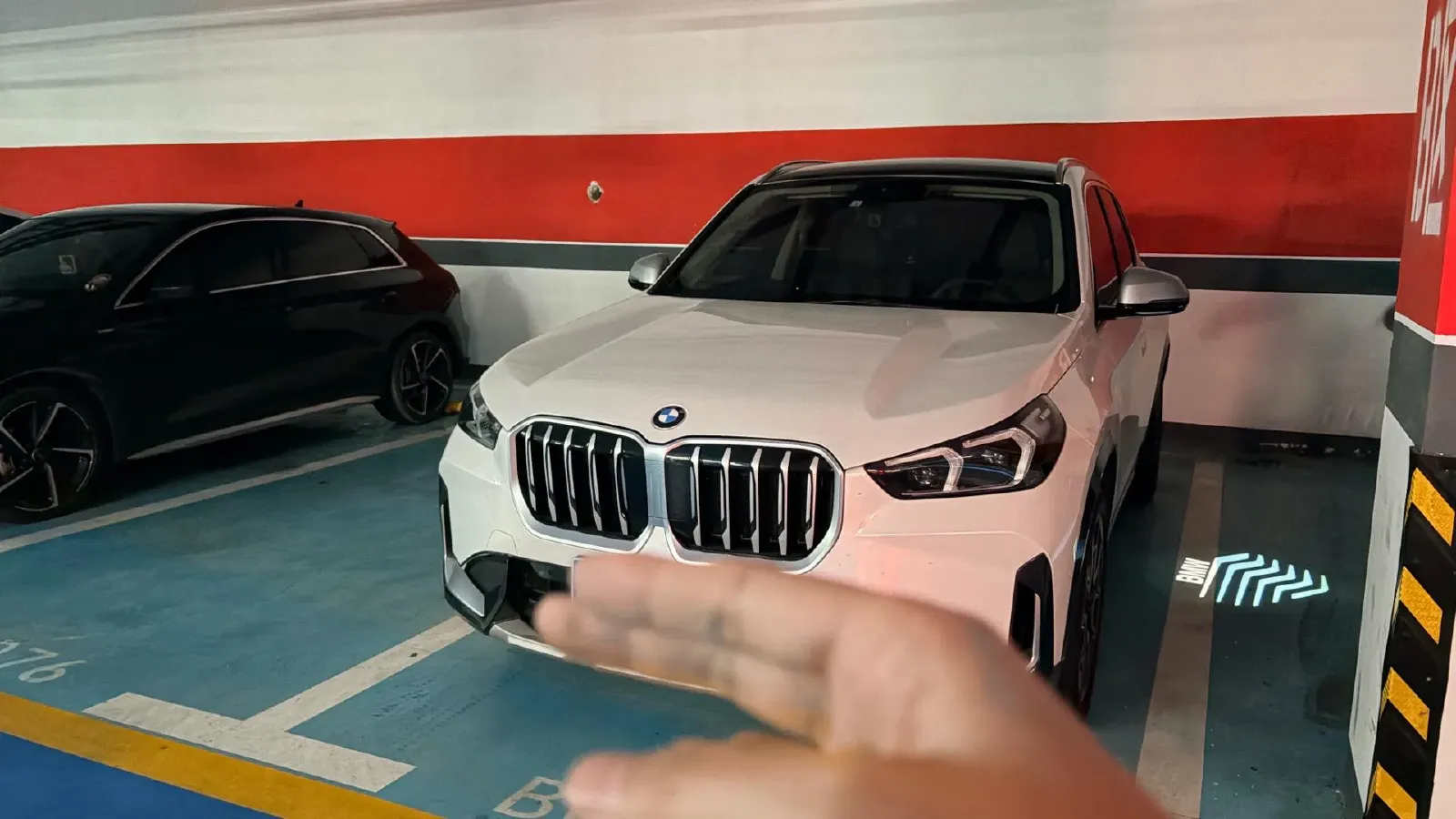 2023 BMW X1 2.0T 204HP L4 7DCT,autocango,china used car exporter,china ev exporter,chinese used car exporter,chinese used ev exporter