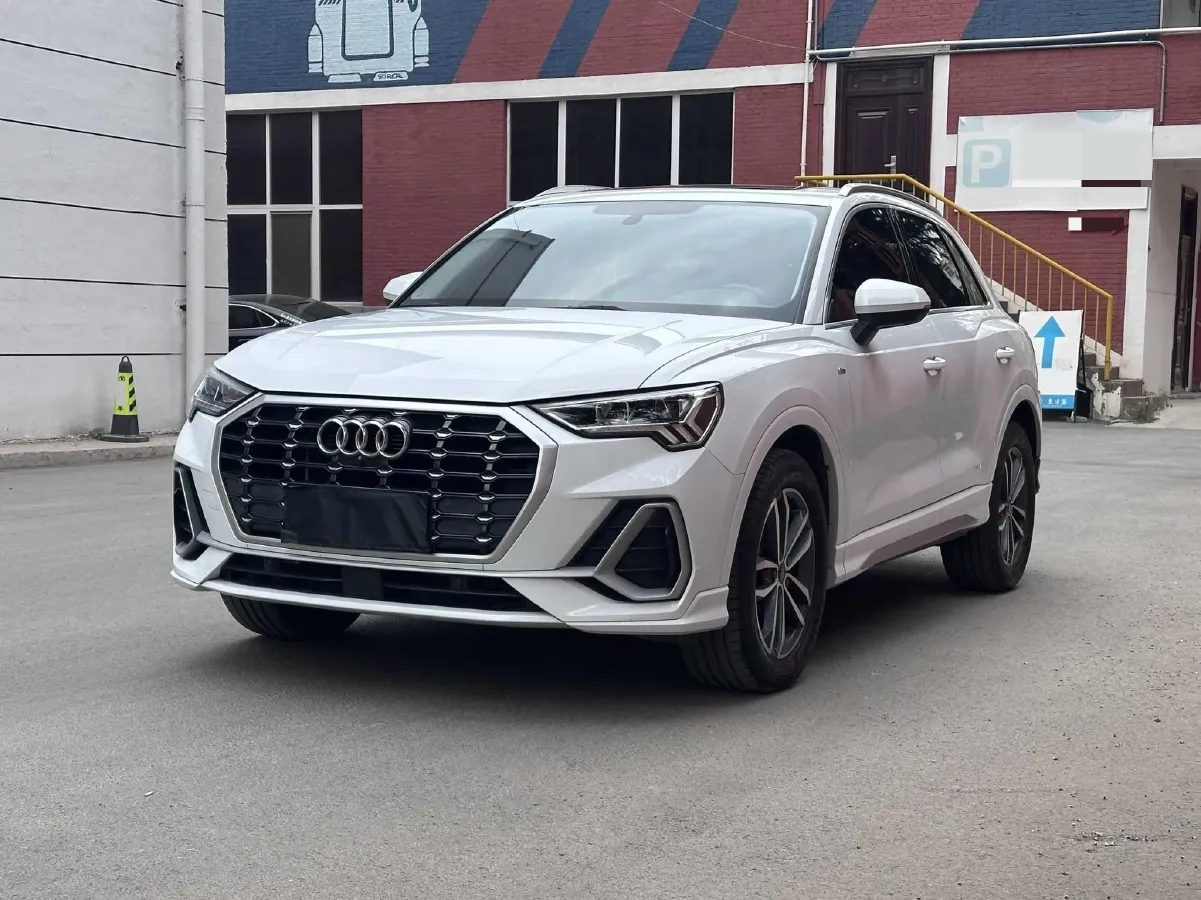 2023 Audi Q3 1.4T 150HP L4 7DCT,autocango,china used car exporter,china ev exporter,chinese used car exporter,chinese used ev exporter