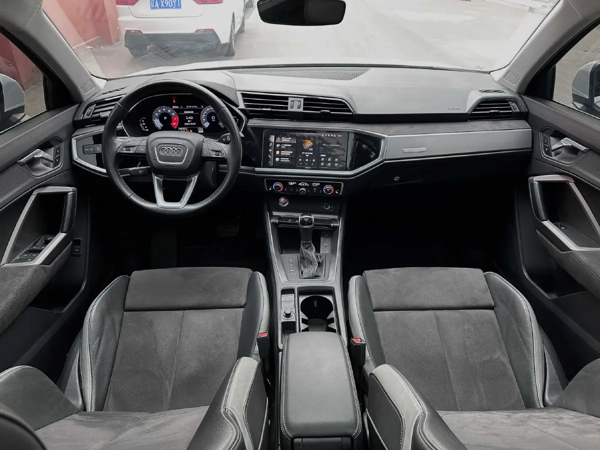 2023 Audi Q3 1.4T 150HP L4 7DCT,autocango,china used car exporter,china ev exporter,chinese used car exporter,chinese used ev exporter